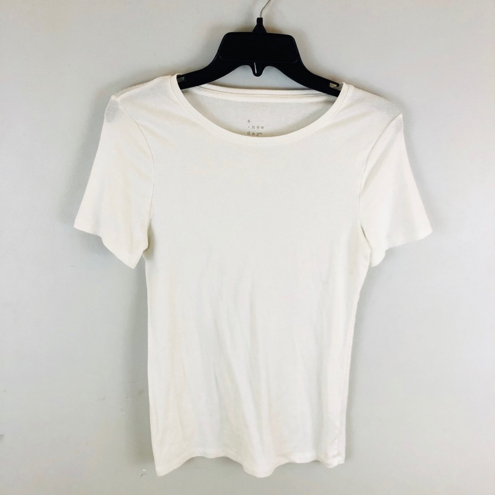 Women’s Regular Fit Short Sleeve Crewneck T-shirt